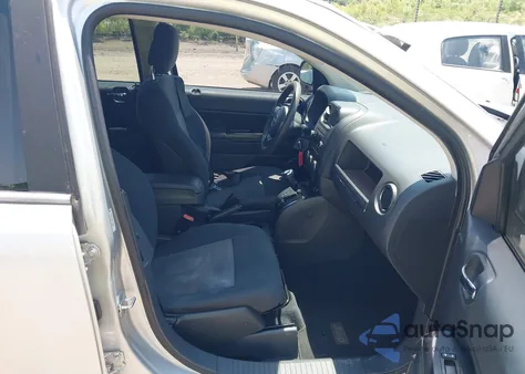 2011 Jeep Compass from USA, damaged, VIN 1J4NT1FA2BD171048